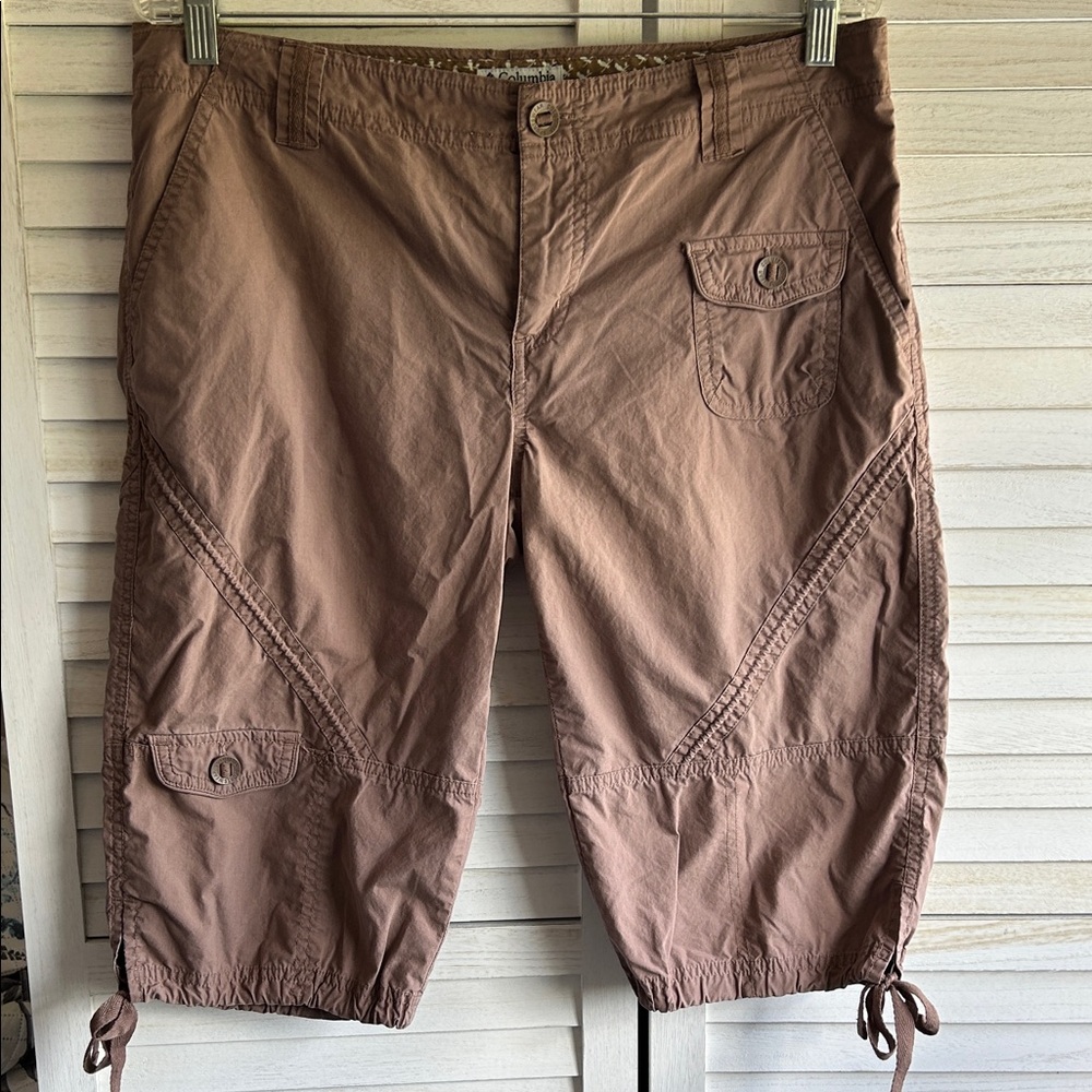 Columbia Women's Brown Cargo Shorts